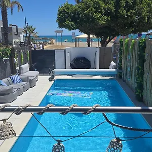Casa A Pie De Playa En Playamar Torremolinos